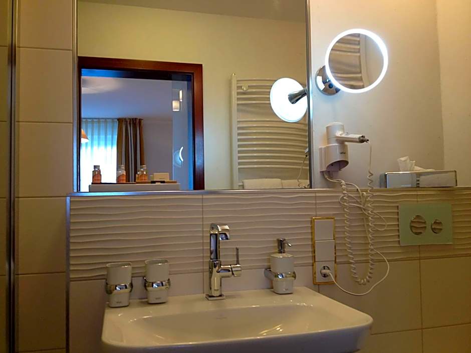 Photo 1 of 5 of Junior Suite