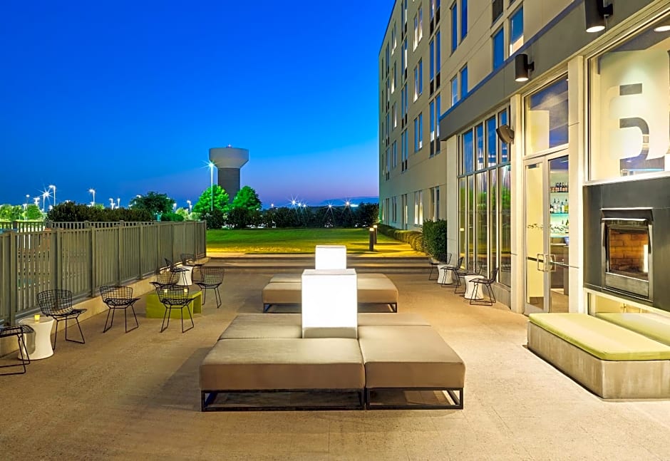 Aloft Hotel Plano