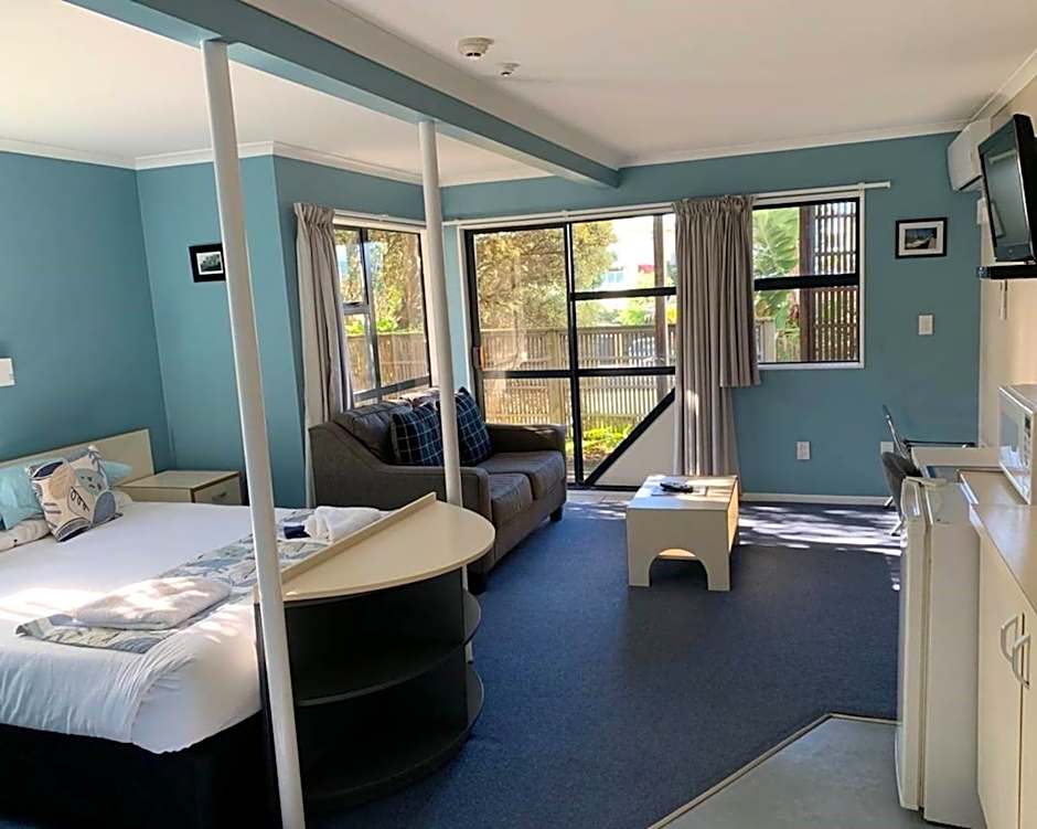 Wrights by the Sea Motel
