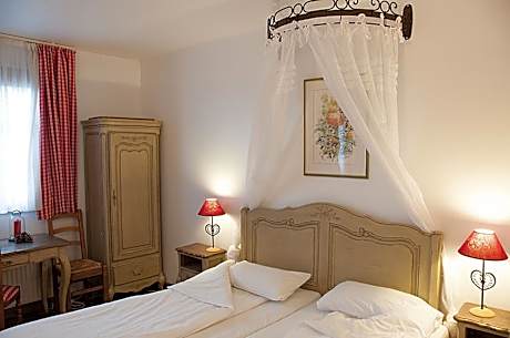 Brit Hotel Confort La Ferme du Pape