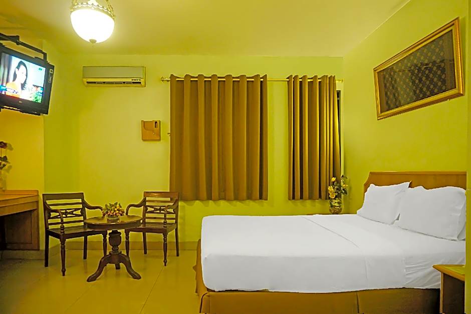 Collection O 92690 Hotel Limas