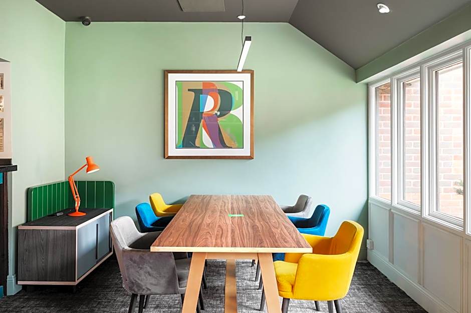 Holiday Inn Reading West By IHG