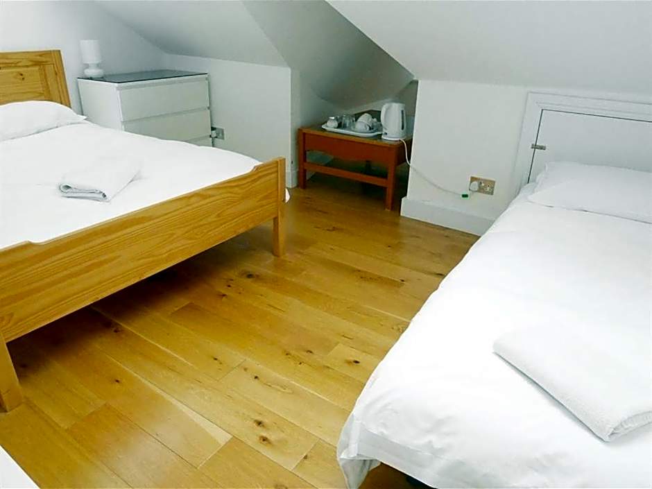 Kew Studios and Rooms