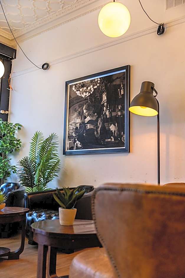 Hotel Bristol