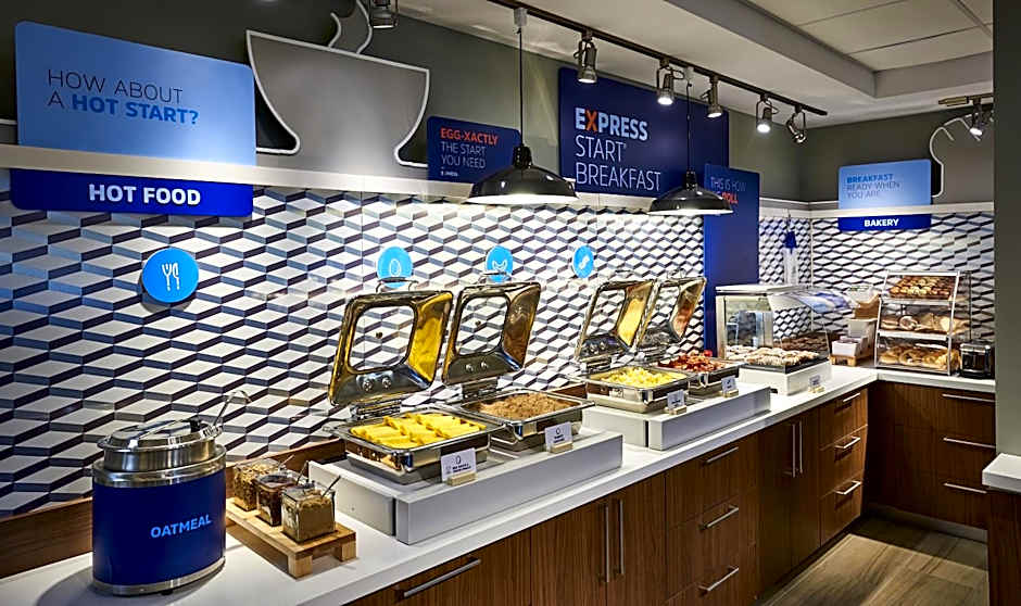 Holiday Inn Express Windsor Waterfront By IHG
