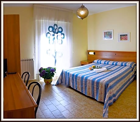 Double Room with Extra Bed (3 Adults)