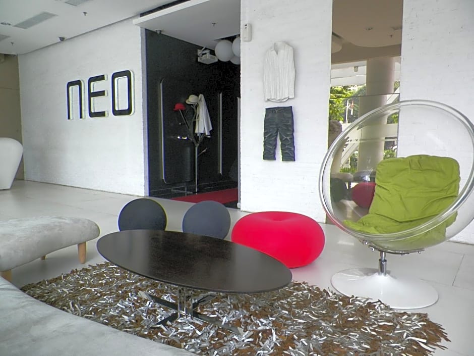 Neo Hotel Melawai by ASTON
