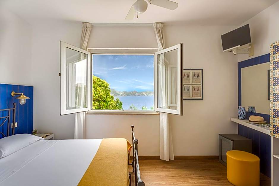 Hotel Torre Dei Borboni