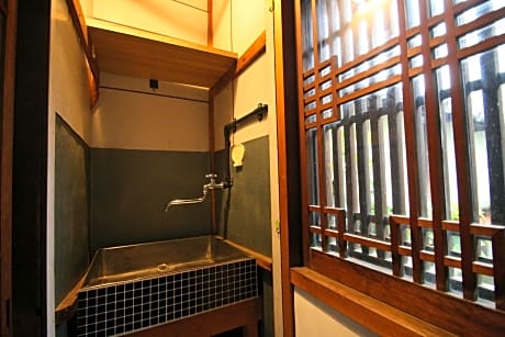 Japanese-Style Twin Room with Shared Bathroom