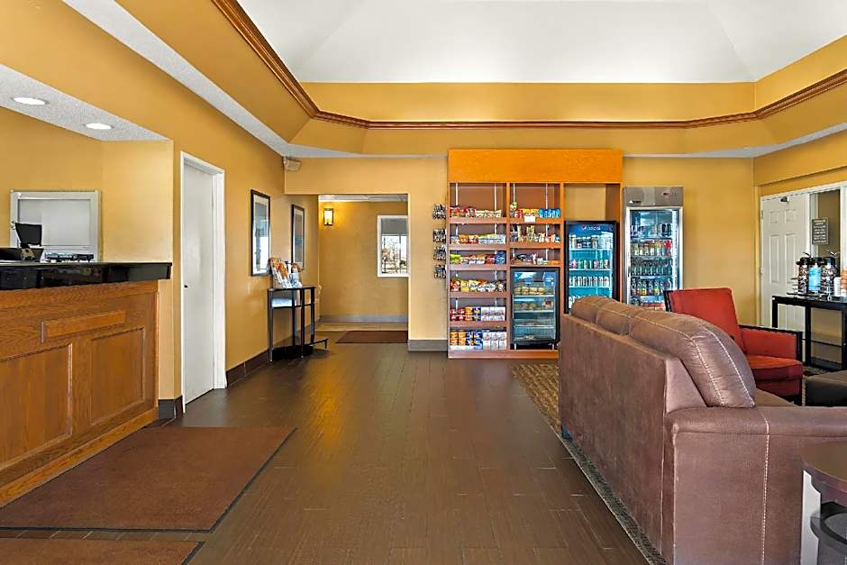 Comfort Suites Saginaw North