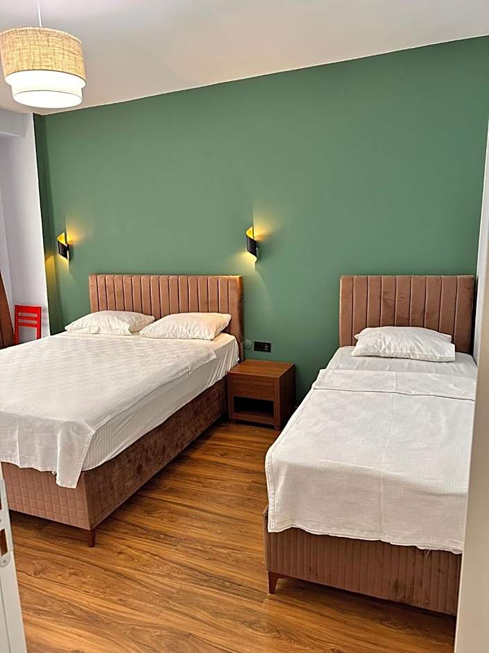 taksim çamdalı suit