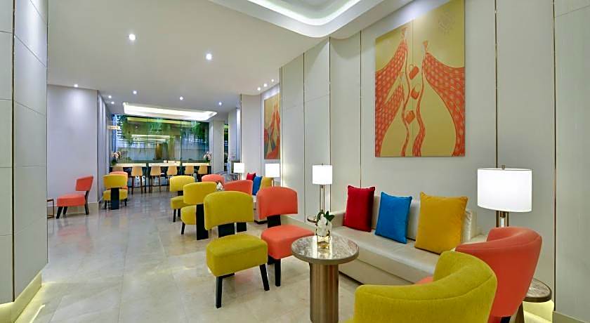 Centre Point Pratunam Hotel