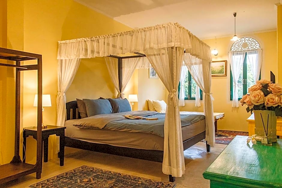 Bhirom at Baan Thongjaya