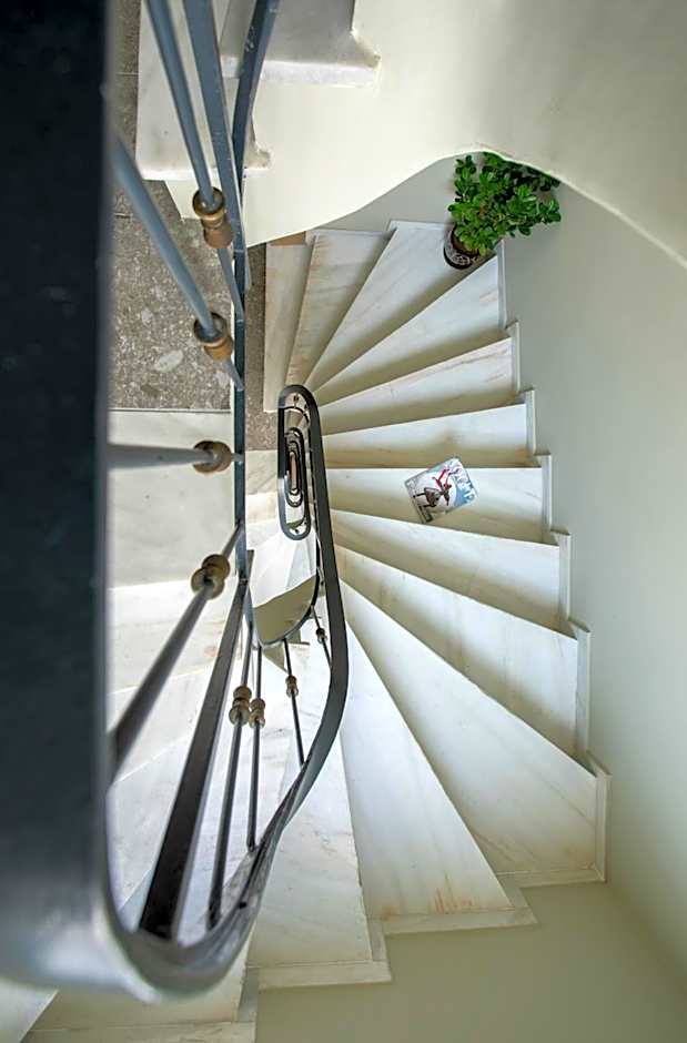 WYZ Attiki Aparthotel