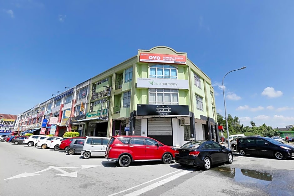 OYO 89902 Semerah Suites Homestay Pontian