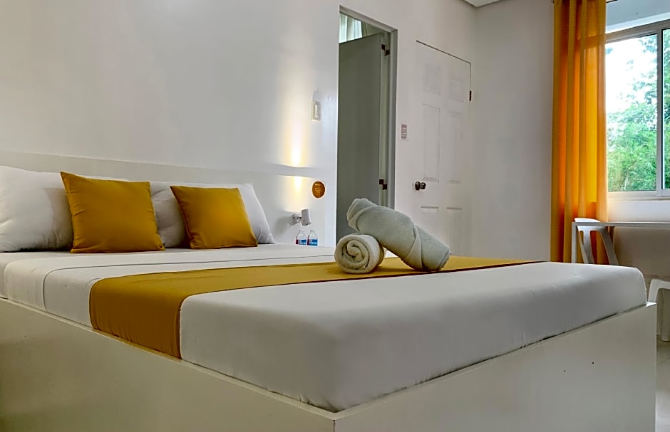 Bohol Emerelle's Tourist Inn