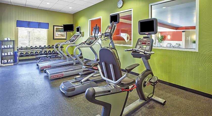 Holiday Inn Express Hotel and Suites Dayton South I 675 By IHG