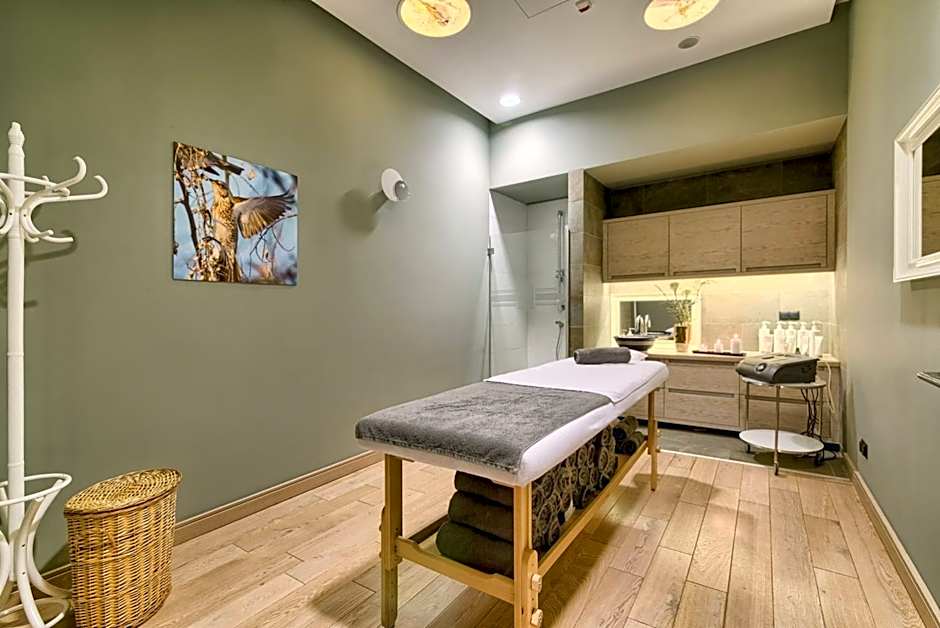 Hanza Paac Wellness & SPA