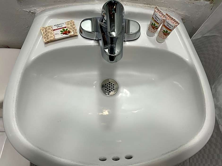 Budget Inn Hollywood