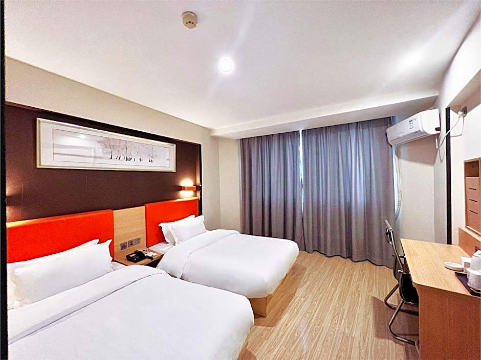 7 Days Premium Changsha Wuyi Plaza Metro Station