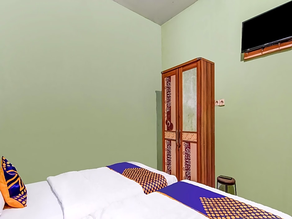 Hotel O Nayla Homestay Syariah Near Koro Koro Panam, Karaoke, Pool, & Cafe