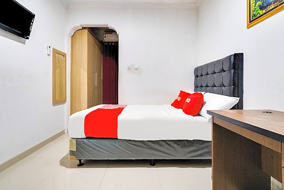 OYO Life 91994 Sawerigading Jatinangor Syariah