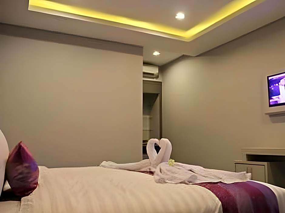 Kamini Legian Hotel
