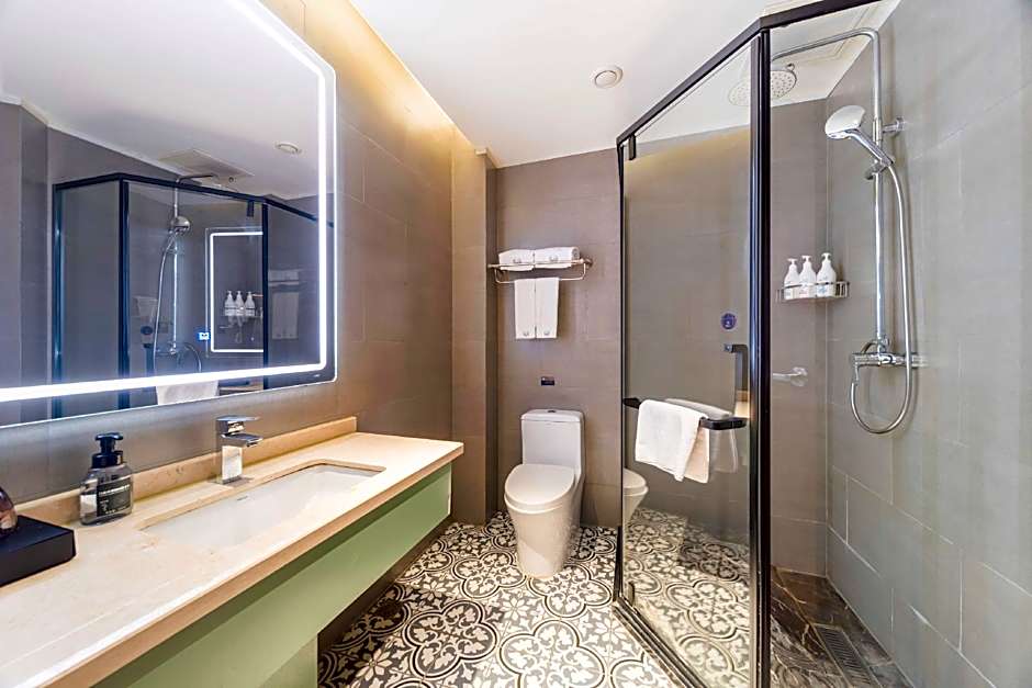 GEM Hotel Luoyang Longmen High Speed Railway Station Univerisity Town