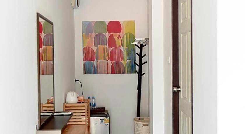 Sidewalk Boutique Hotel