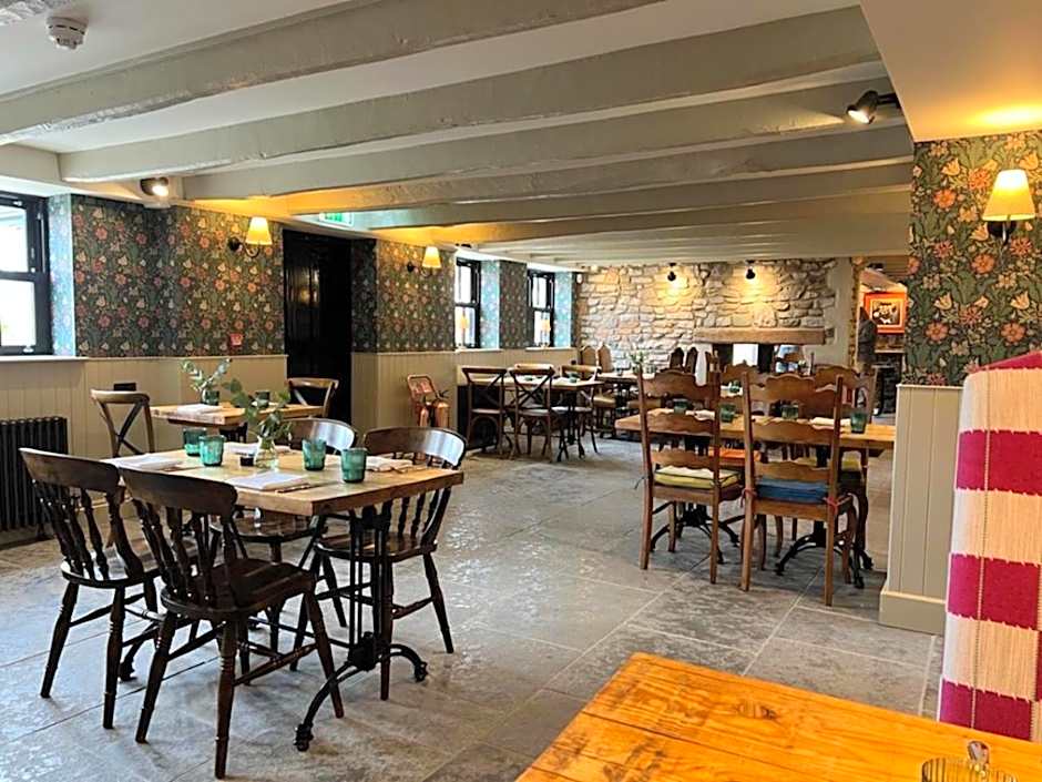 The White Lion Cowbridge