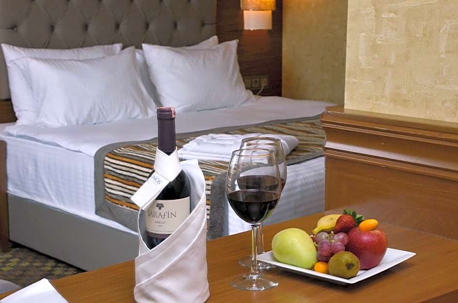 Adranos Hotel