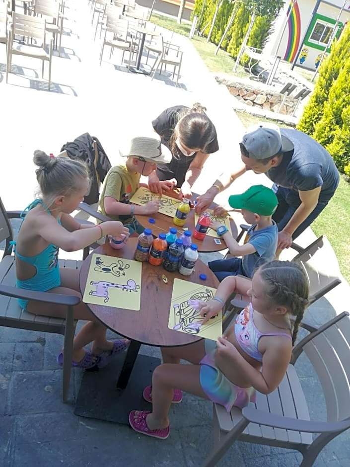 Arnor De Luxe Hotel & Spa