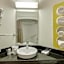 Motel 6-Brampton, ON - Toronto