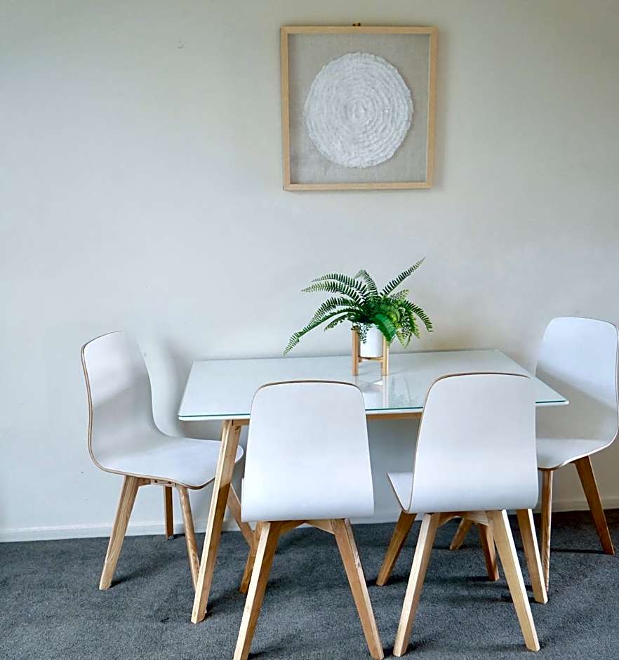 Alpine Lake Motor Lodge