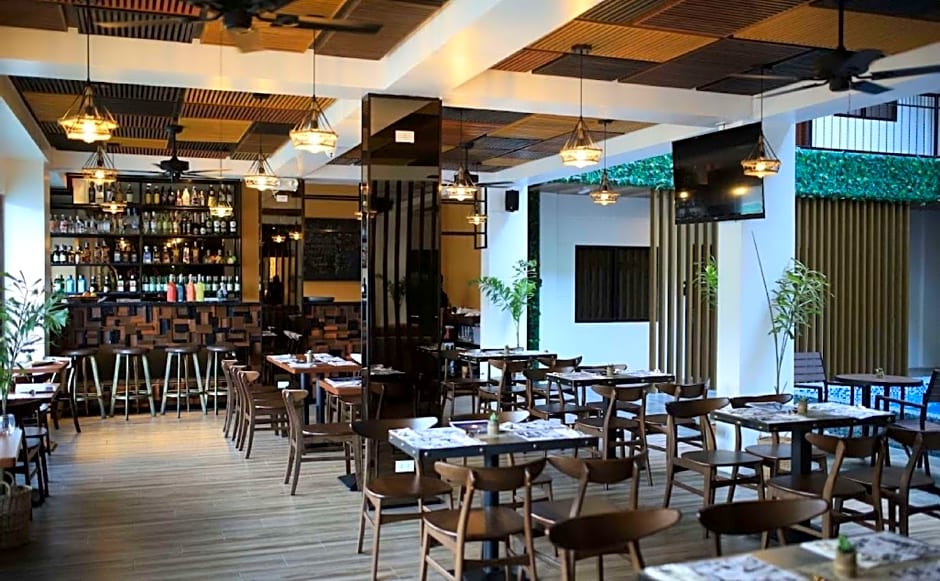 SureStay Plus Hotel by Best Western AC LUXE Angeles City