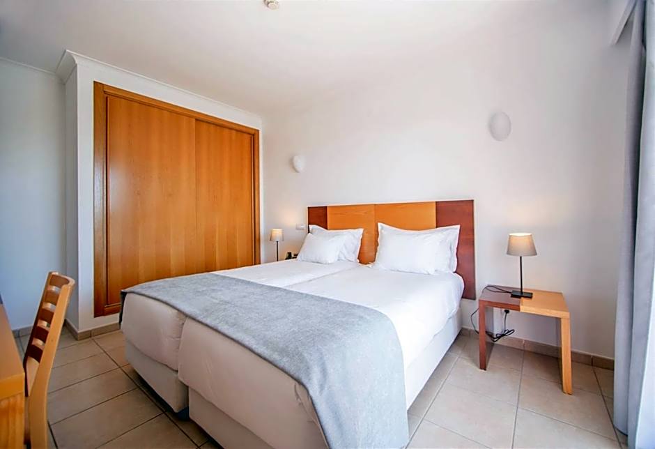 Aquamar Albufeira Aparthotel