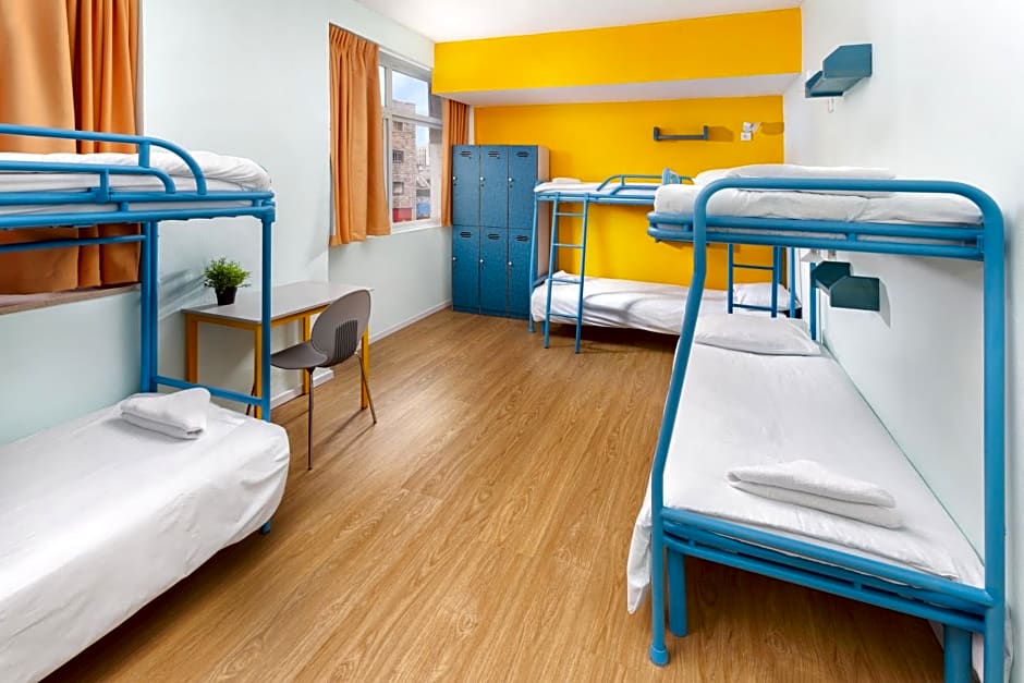 Foto 1 dari 7 — Bed in 6-Bed Female Dormitory Room