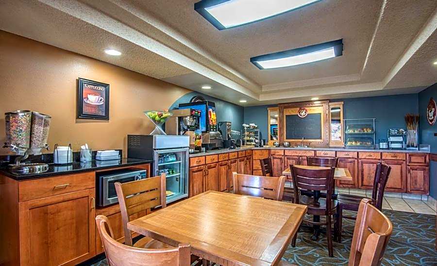AmericInn by Wyndham Windsor Ft. Collins