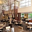 DoubleTree by Hilton Boston Bayside