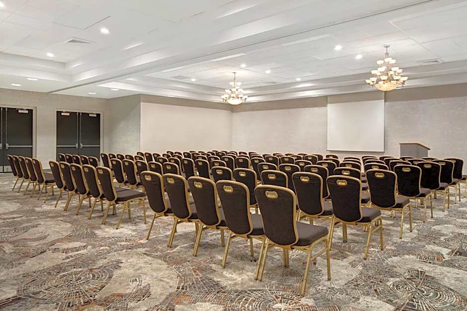 Crowne Plaza Auburn Hills By IHG