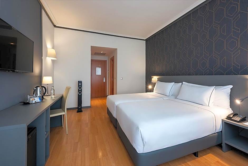 Hotel Madrid Plaza España Affiliated by Meliá