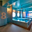 8hotel