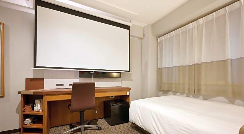 VIA INN SHIN-OSAKA - JR WEST GROUP