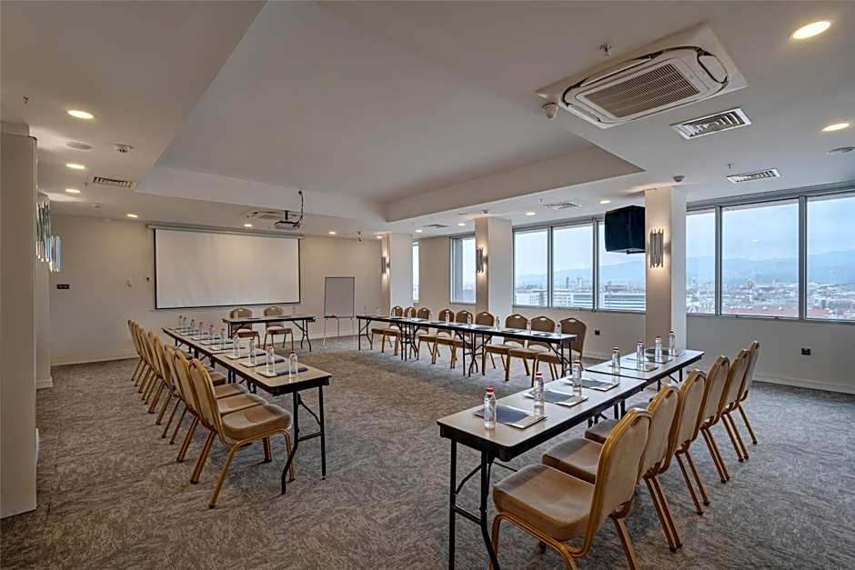 BW Izmir Hotel
