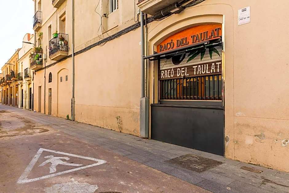 Fridays Flats Dreamy Duplex - Stylish Beach Loft