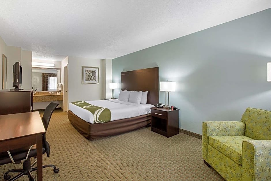 Quality Inn Clute Freeport