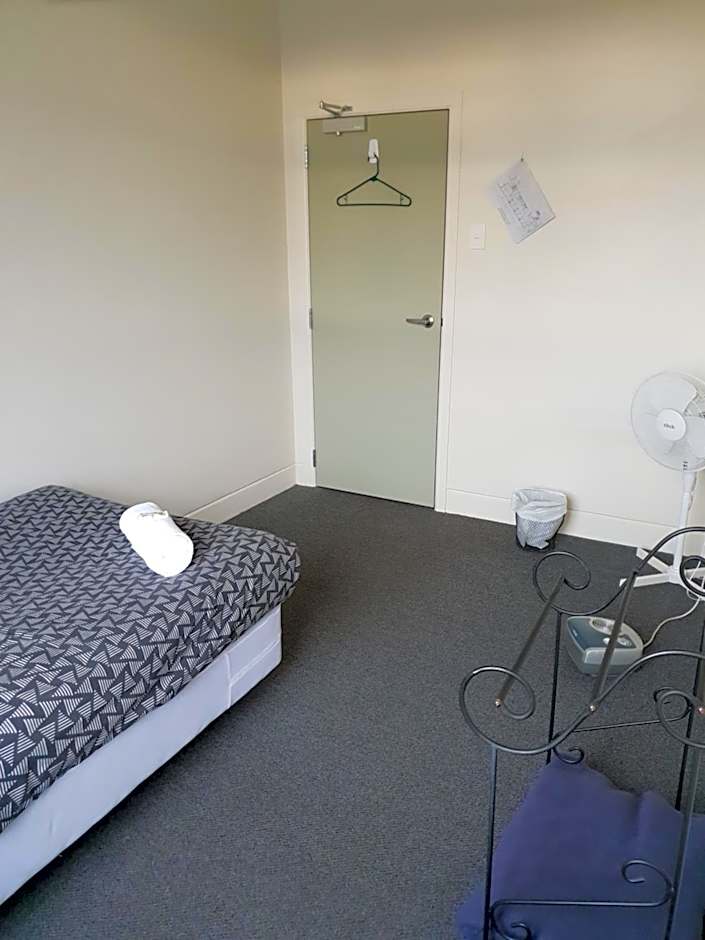 Horse and Jockey Inn