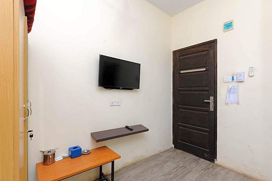 RedDoorz @ Cikitsu Batam