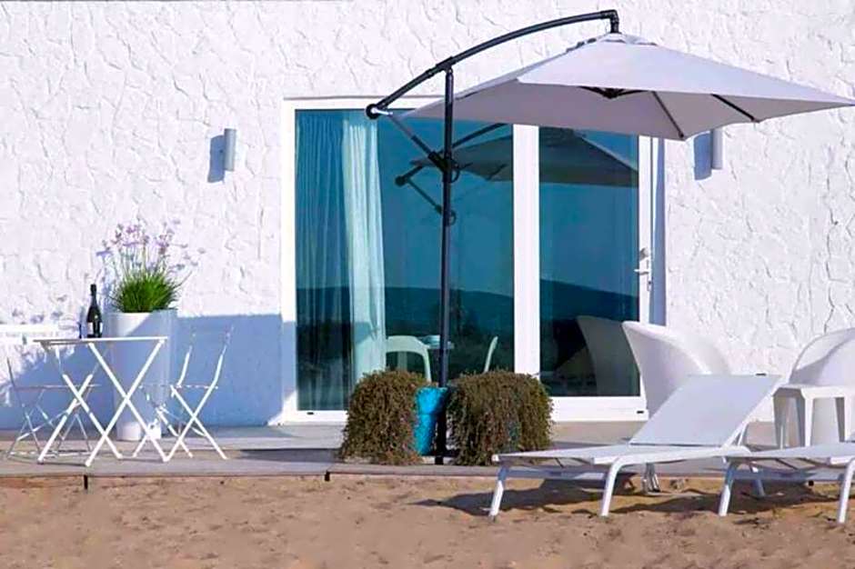 Amira Beach Villa by Le Dhome Sicily