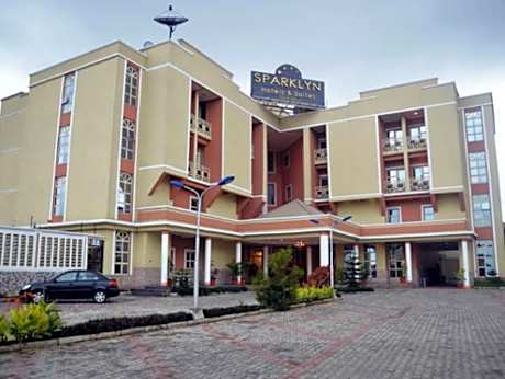 Sparklyn Hotels & Suites GRA